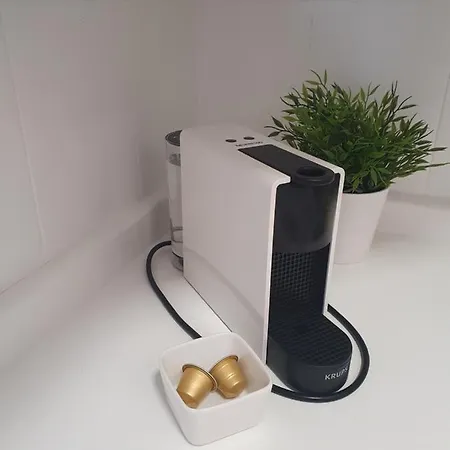 Apartment Frontline *