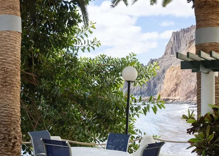 Frontline * San Andrés