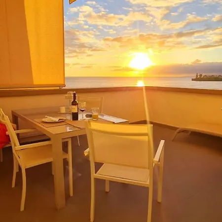 Apartament Frontline
